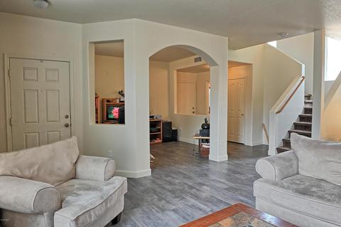 1561 S Hawk Ct, Gilbert, AZ 85296 photo 13