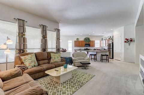 4697 E Sourwood Dr, Gilbert, AZ 85298 photo 7