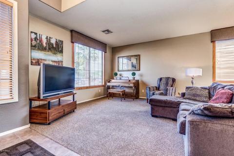 897 E Carla Vista Dr E, Gilbert, AZ 85295 photo 4