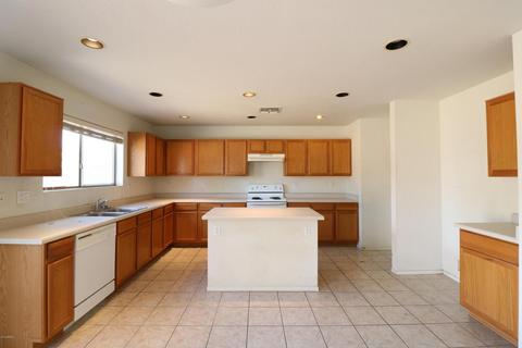 9402 W Terri Lee Dr, Phoenix, AZ 85037 photo 5