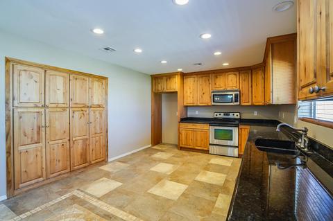 141 S Malcolm Dr, Apache Junction, AZ 85120 photo 6
