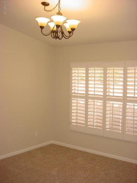 310 S Boulder Ct, Gilbert, AZ 85296 photo 4