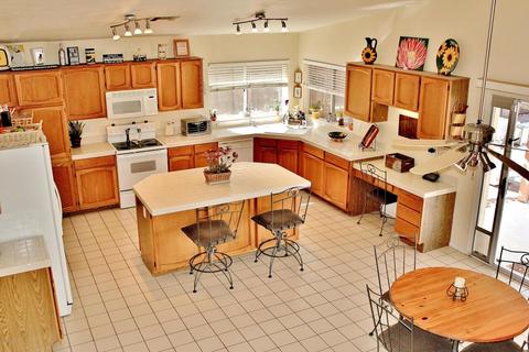 4548 E Betty Elyse Ln, Phoenix, AZ 85032 photo 8