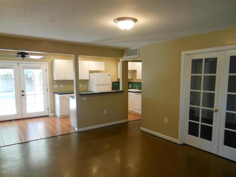 915 Echo Ln, Phoenix, AZ 85020 photo 3