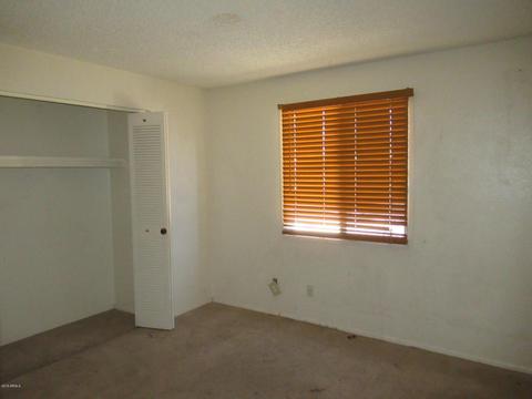 7013 W Avalon Dr, Phoenix, AZ 85033 photo 9