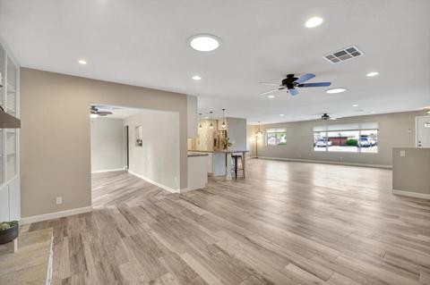 726 E Harmont Dr, Phoenix, AZ 85020 photo 8