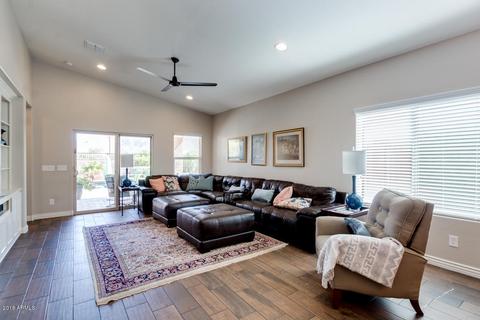 2757 E Gillcrest Rd, Gilbert, AZ 85298 photo 7