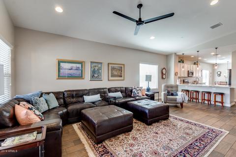 2757 E Gillcrest Rd, Gilbert, AZ 85298 photo 4