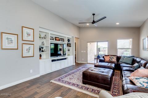 2757 E Gillcrest Rd, Gilbert, AZ 85298 photo 8