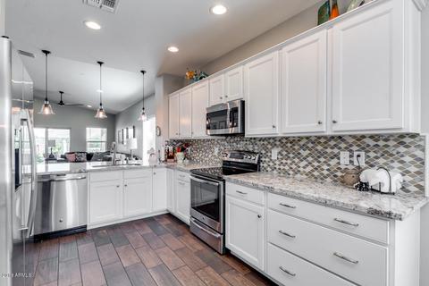 2757 E Gillcrest Rd, Gilbert, AZ 85298 photo 2
