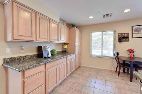 2465 E Orchid Ln, Gilbert, AZ 85296 photo 11