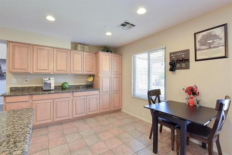 2465 E Orchid Ln, Gilbert, AZ 85296 photo 9