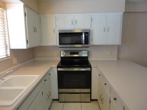 2210 E Claire Dr, Phoenix, AZ 85022 photo 2