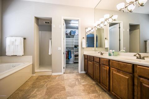3974 E Herrera Dr, Phoenix, AZ 85050 photo 17