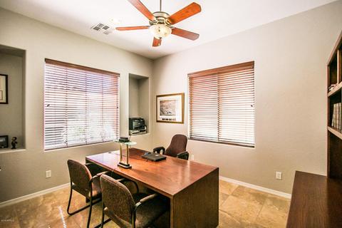 3974 E Herrera Dr, Phoenix, AZ 85050 photo 5