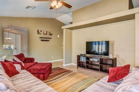 2229 E Soft Wind Dr, Phoenix, AZ 85024 photo 2