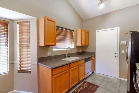 4181 E Cholla Canyon Dr, Phoenix, AZ 85044 photo 4