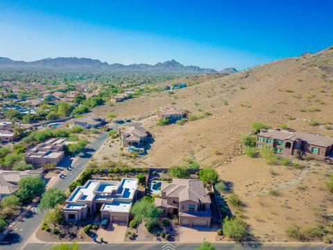 2723 E Gelding Dr, Phoenix, AZ 85032 photo 1