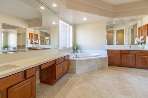 2723 E Gelding Dr, Phoenix, AZ 85032 photo 8