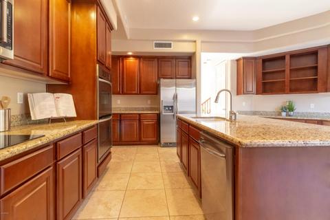 2723 E Gelding Dr, Phoenix, AZ 85032 photo 4