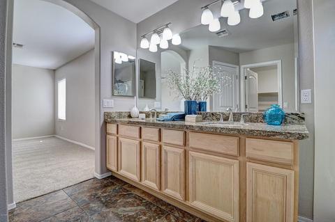 2427 E Morrow Dr, Phoenix, AZ 85050 photo 12