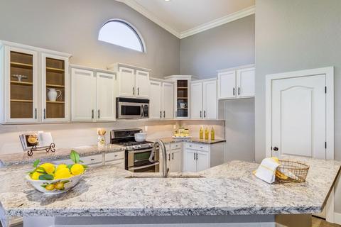 7326 E Minton Cir, Mesa, AZ 85207 photo 2