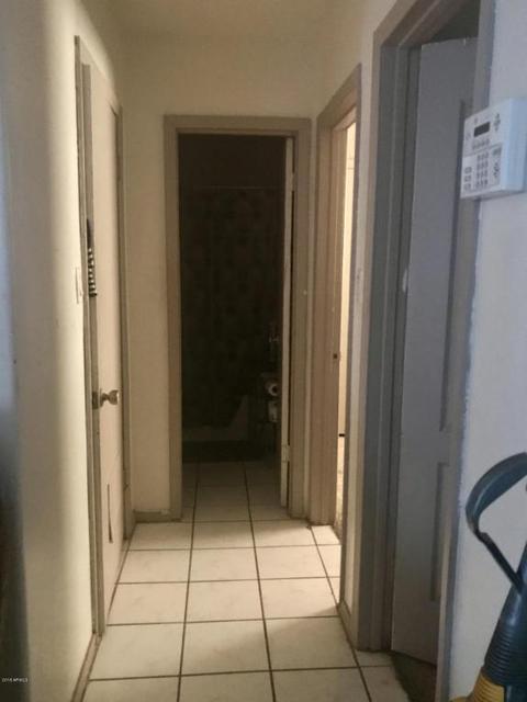 2241 E Pleasant Ln, Phoenix, AZ 85042 photo 9