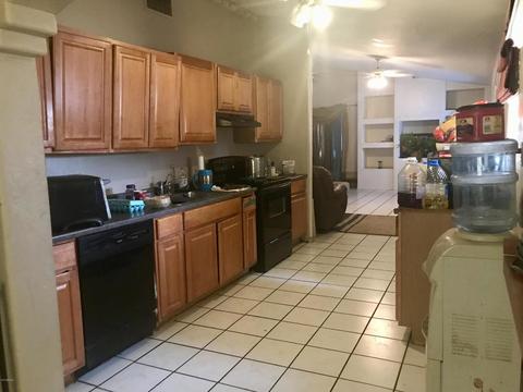 2241 E Pleasant Ln, Phoenix, AZ 85042 photo 3