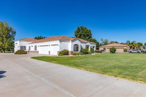 17430 E Desert Ln, Gilbert, AZ 85234 photo 1