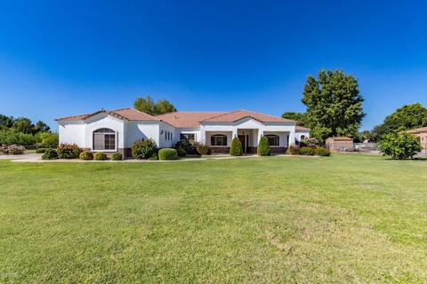 17430 E Desert Ln, Gilbert, AZ 85234 photo 2