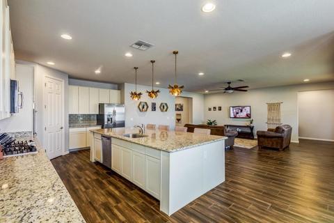 10726 E Kinetic Dr, Mesa, AZ 85212 photo 5