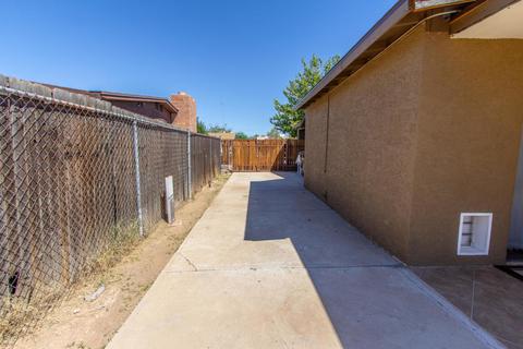 2327 E Beverly Ln, Phoenix, AZ 85022 photo 24