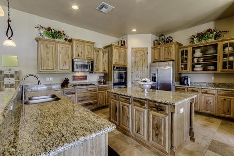 1025 E Tumbleweed Dr, Phoenix, AZ 85085 photo 2
