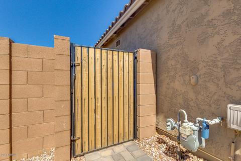 2672 E Gillcrest Rd, Gilbert, AZ 85298 photo 4