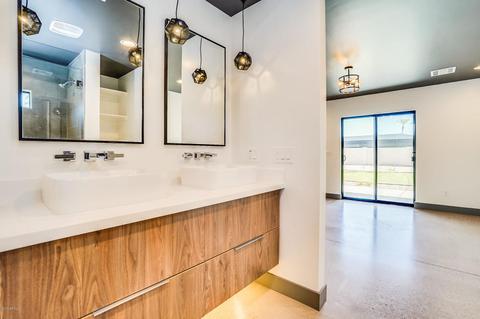 2307 N Mitchell St, Phoenix, AZ 85006 photo 5