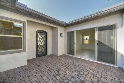 1975 E Indian Wells Dr, Gilbert, AZ 85298 photo 2