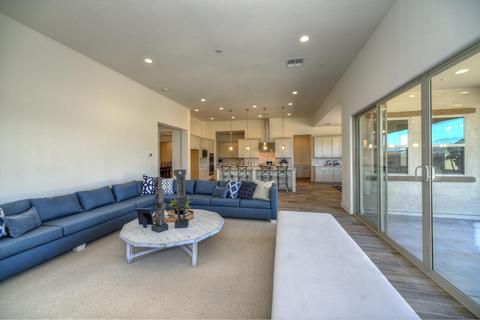 1952 E Indian Wells Dr, Gilbert, AZ 85298 photo 3