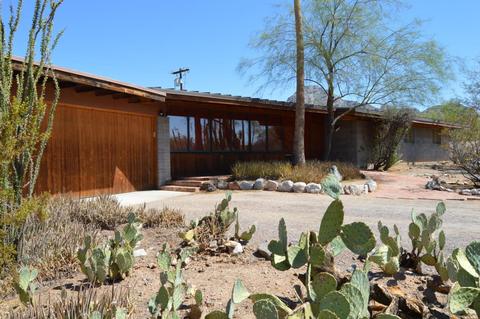 1812 E Cactus Wren Dr, Phoenix, AZ 85020 photo 1