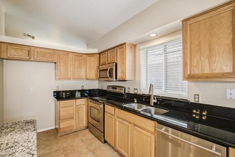 1018 E Montoya Ln, Phoenix, AZ 85024 photo 8