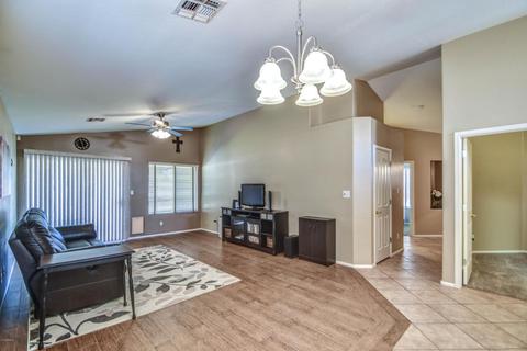 426 E Redondo Dr, Gilbert, AZ 85296 photo 2