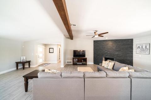 301 E Waltann Ln, Phoenix, AZ 85022 photo 14