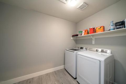 301 E Waltann Ln, Phoenix, AZ 85022 photo 19