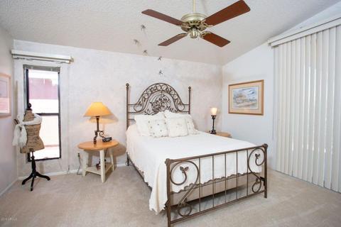 4518 E Wescott Dr, Phoenix, AZ 85050 photo 5