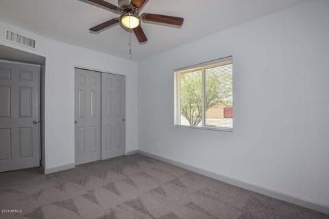 3427 N 60th Dr, Phoenix, AZ 85033 photo 5