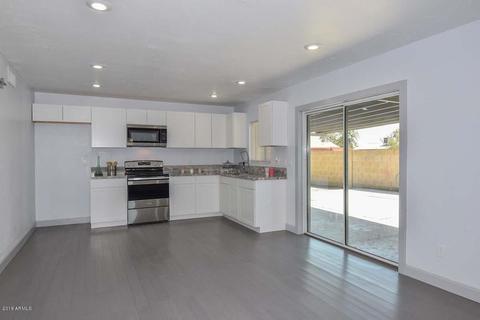 3427 N 60th Dr, Phoenix, AZ 85033 photo 2