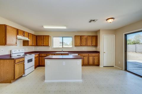 4809 S 24th Dr, Phoenix, AZ 85041 photo 5