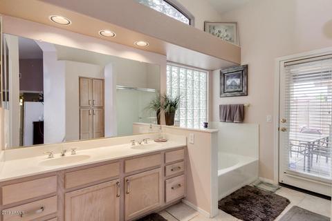 4338 E Lone Cactus Dr, Phoenix, AZ 85050 photo 25
