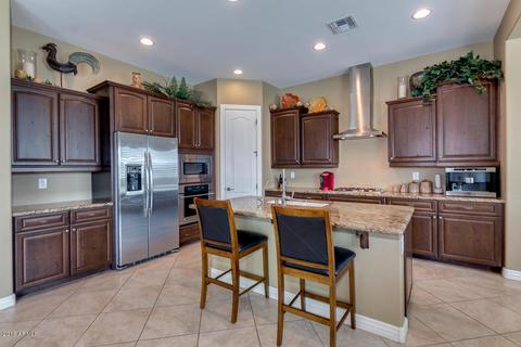 7883 S Debra Dr, Gilbert, AZ 85298 photo 3