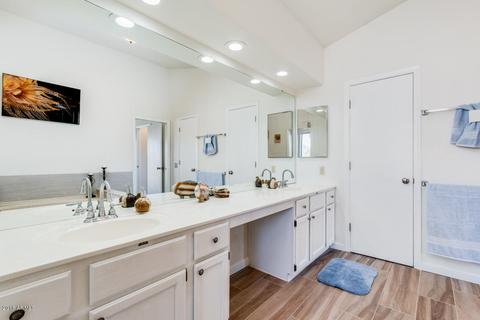 4224 E Taro Ln, Phoenix, AZ 85050 photo 38