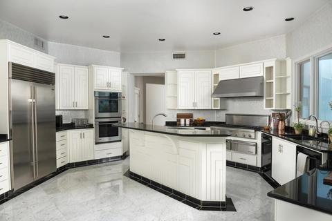 4602 E Berneil Dr, Phoenix, AZ 85028 photo 8
